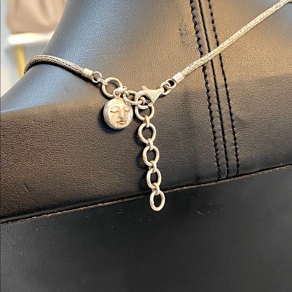 Sterling silver chain and pendant - Picture 1 of 6